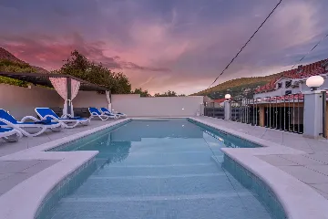 Mokosica Villa with Private Outdoor Pool