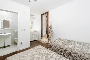 Kupari Villa with Heated Pool for Up to 9