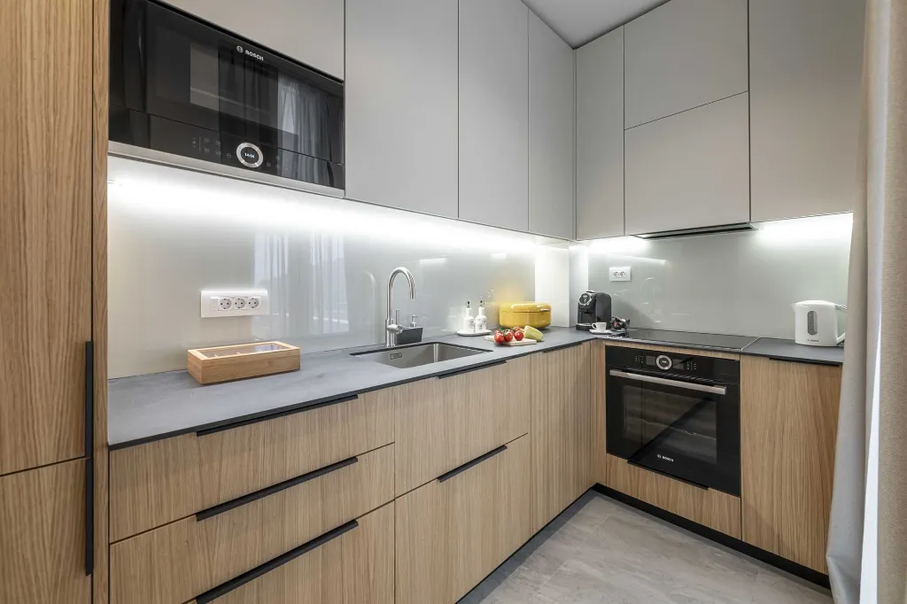2-Bedroom Apartment with Terrace for 4 in Croatia