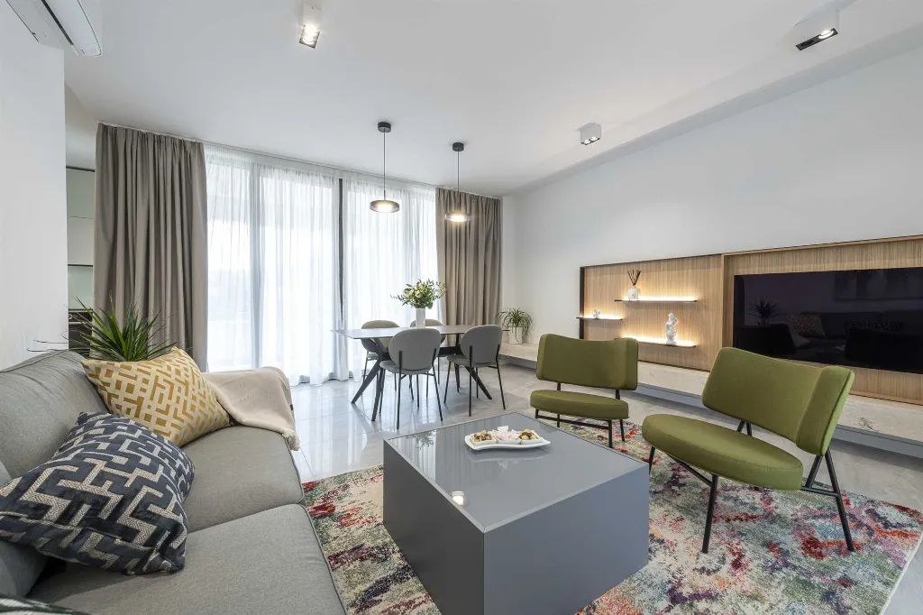 2-Bedroom Apartment with Terrace for 4 in Croatia