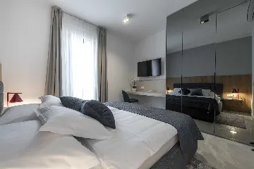 2-Bedroom Apartment with Terrace for 4 in Croatia