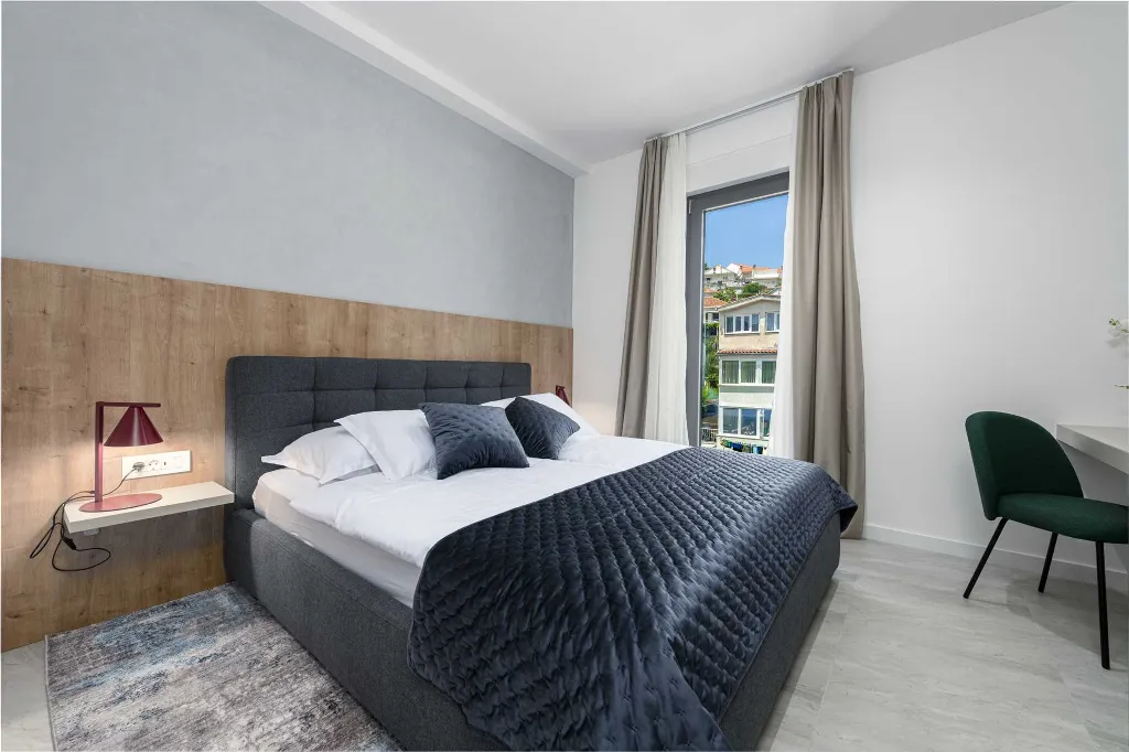 2-Bedroom Apartment with Terrace for 4 in Croatia