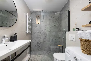 Dubrovnik 2-Bedroom Apartment for 4 Guests