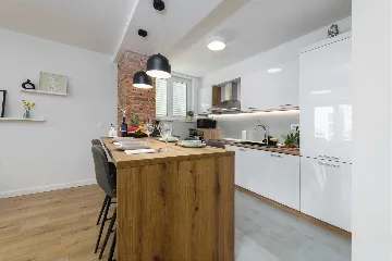 Dubrovnik 2-Bedroom Apartment for 4 Guests