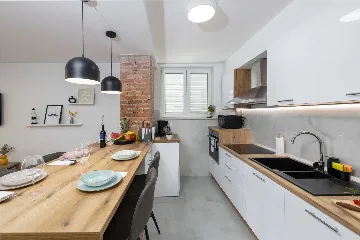 Dubrovnik 2-Bedroom Apartment for 4 Guests