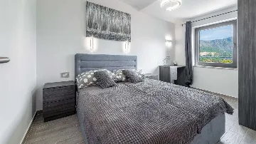 Three-Bedroom Apartment with Terrace in Dubrovnik