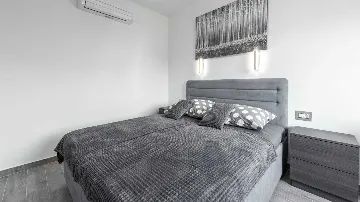 Three-Bedroom Apartment with Terrace in Dubrovnik