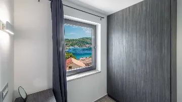 Three-Bedroom Apartment with Terrace in Dubrovnik