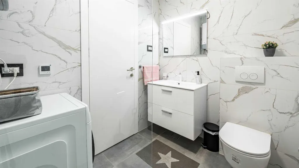Three-Bedroom Apartment with Terrace in Dubrovnik