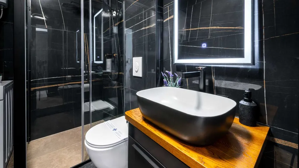 Three-Bedroom Apartment for 5 in Dubrovnik