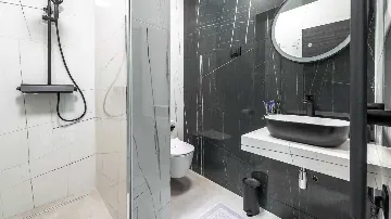 Three-Bedroom Apartment for 5 in Dubrovnik