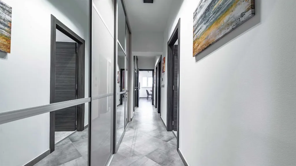 Three-Bedroom Apartment for 5 in Dubrovnik