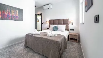 Three-Bedroom Apartment for 5 in Dubrovnik