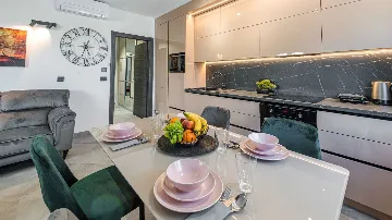 Three-Bedroom Apartment for 5 in Dubrovnik