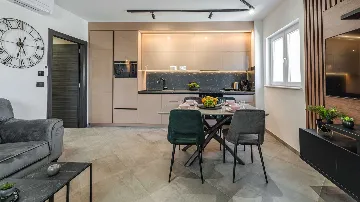 Three-Bedroom Apartment for 5 in Dubrovnik