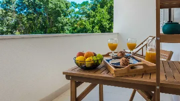 Three-Bedroom Apartment for 5 in Dubrovnik