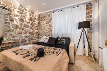 Dubrovnik Apartment with Balcony Sea View