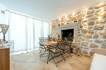 Dubrovnik Apartment with Balcony Sea View