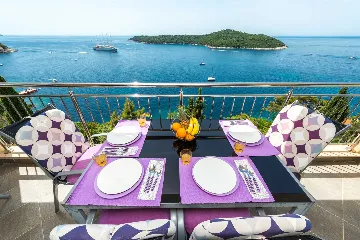 Dubrovnik Apartment with Balcony Sea View