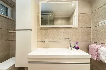 Dubrovnik Apartment with Balcony Sea View