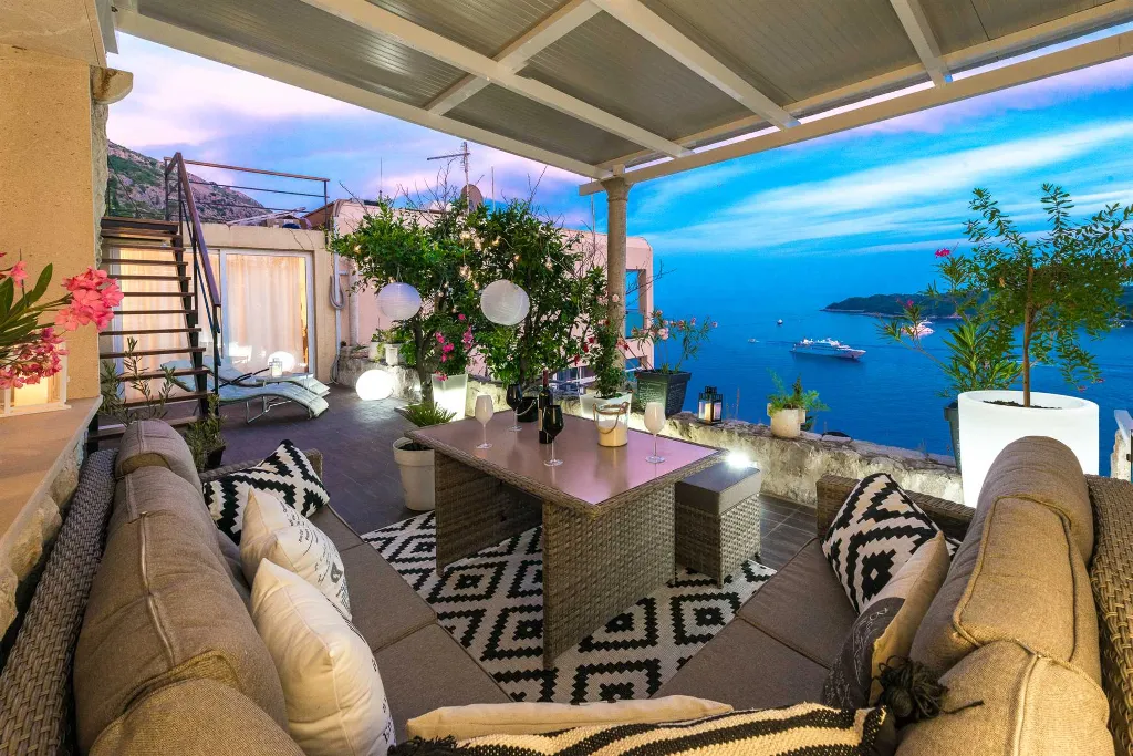 Dubrovnik Studio Apartment for 2 with Terrace View
