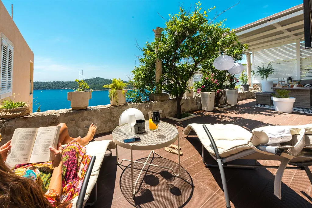 Dubrovnik Studio Apartment for 2 with Terrace View