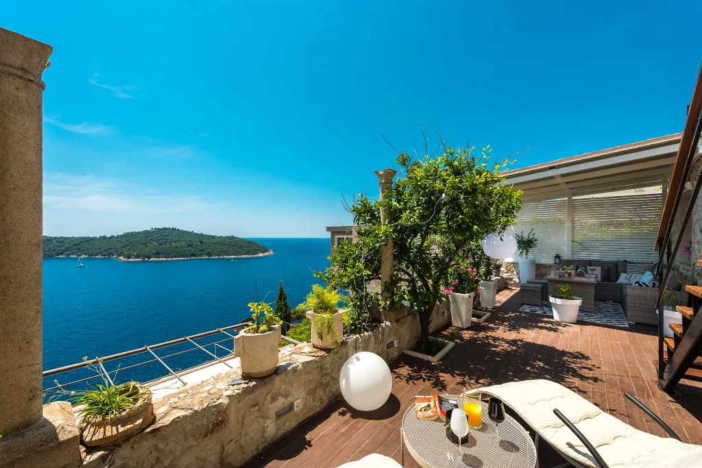 Dubrovnik Studio Apartment for 2 with Terrace View