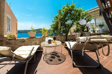 Dubrovnik Studio Apartment for 2 with Terrace View