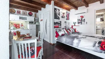 Dubrovnik Studio Apartment for 2 Guests