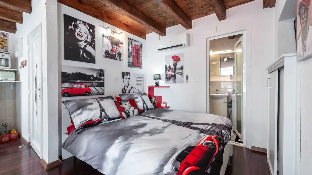 Dubrovnik Studio Apartment for 2 Guests