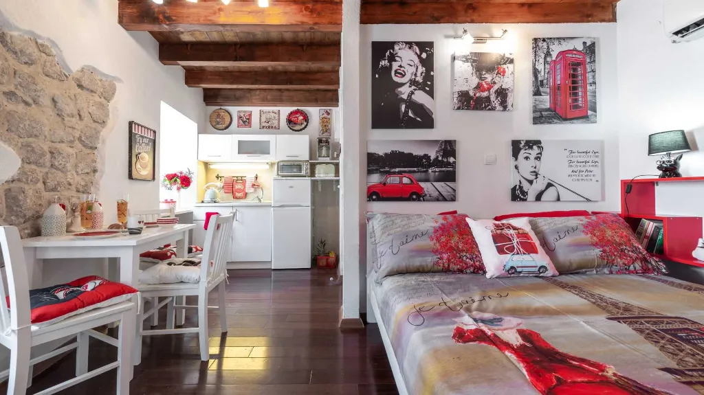 Dubrovnik Studio Apartment for 2 Guests