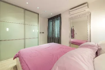 Dubrovnik 3-Bedroom Apartment with Sea View