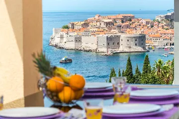 Dubrovnik 3-Bedroom Apartment with Sea View