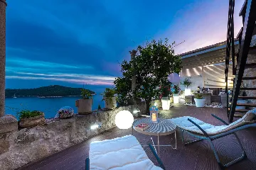 Studio Apartment with Terrace View in Dubrovnik