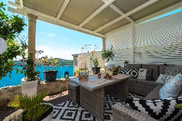 Studio Apartment with Terrace View in Dubrovnik