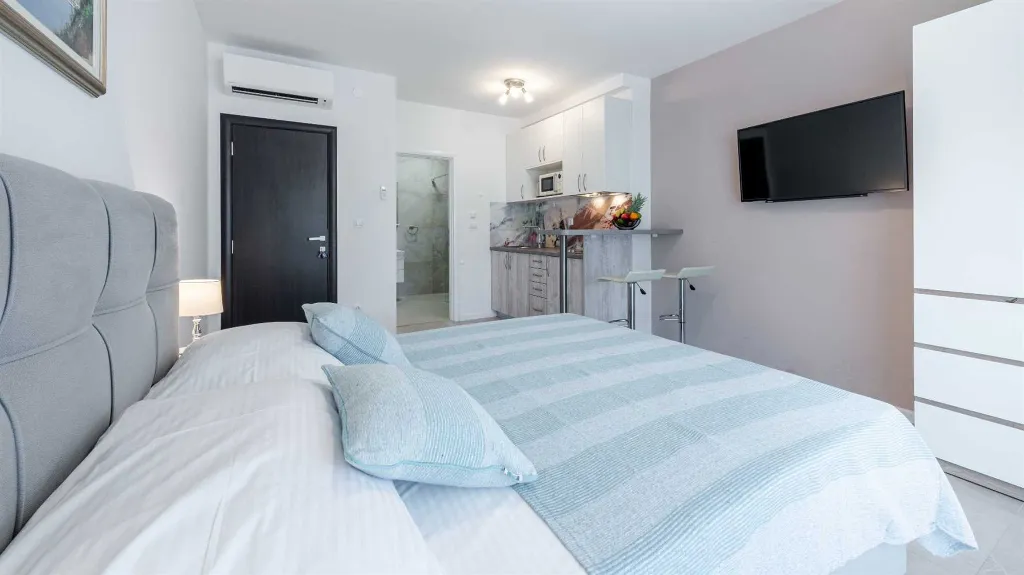 Sea View Apartment for 2 Guests in Dubrovnik