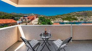 Sea View Apartment for 2 Guests in Dubrovnik