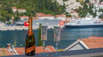 Sea View Apartment for 2 Guests in Dubrovnik