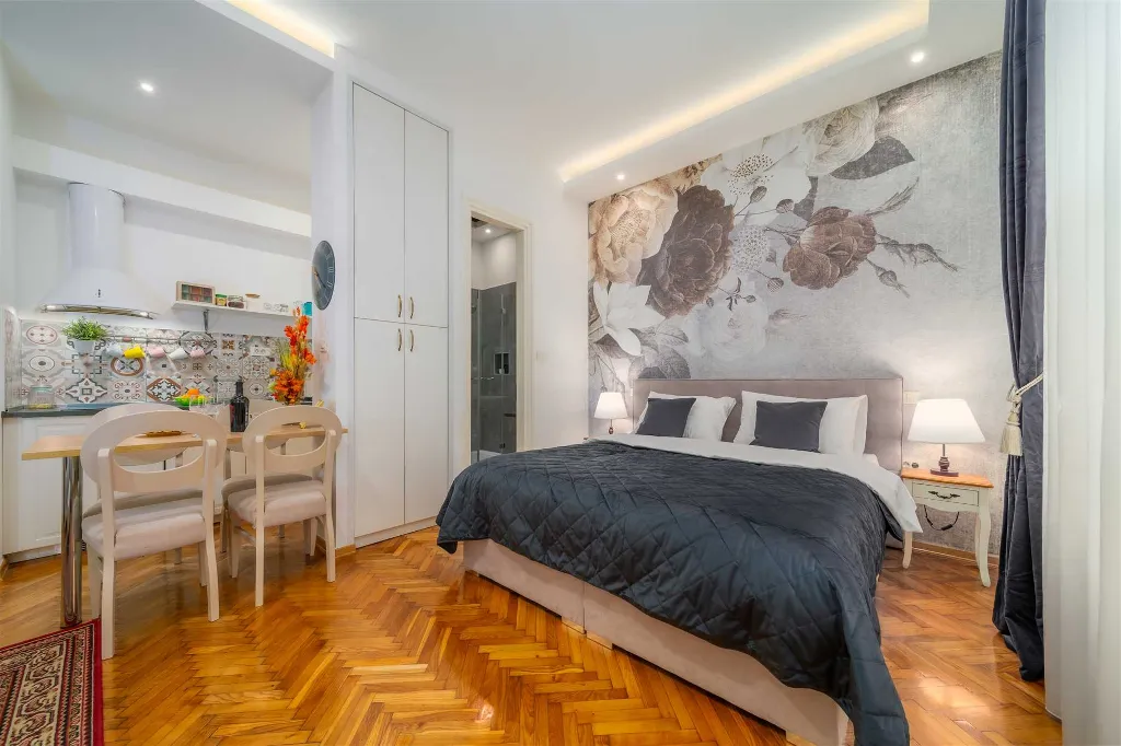 Studio Apartment with City Views in Zagreb