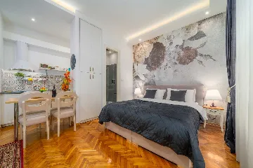 Studio Apartment with City Views in Zagreb