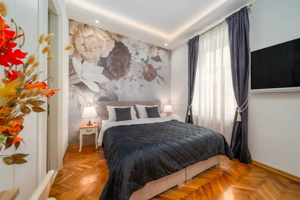 Studio Apartment with City Views in Zagreb