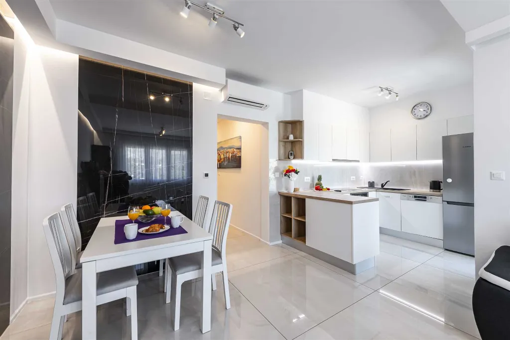 Two-Bedroom Apartment in Dubrovnik with Sea-View Balcony
