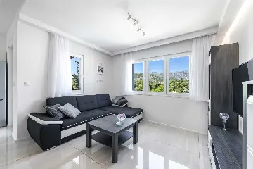 Two-Bedroom Apartment in Dubrovnik with Sea-View Balcony