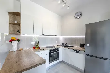 Two-Bedroom Apartment in Dubrovnik with Sea-View Balcony