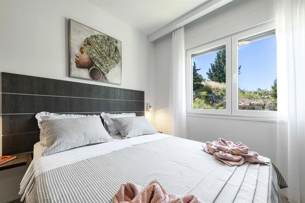 Two-Bedroom Apartment in Dubrovnik with Sea-View Balcony