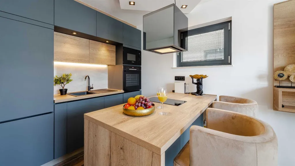 Jacuzzi Retreat Apartment with Parking Dubrovnik