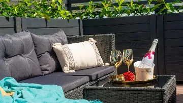 Jacuzzi Retreat Apartment with Parking Dubrovnik