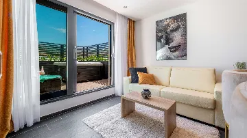 Jacuzzi Retreat Apartment with Parking Dubrovnik