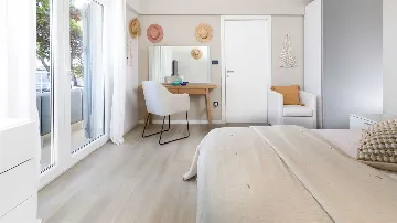 Beachfront Villa with Heated Pool in Hvar