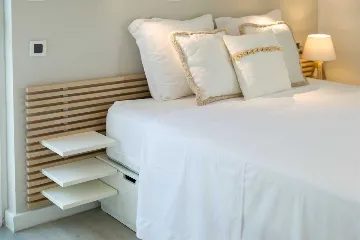 Beachfront Villa with Heated Pool in Hvar